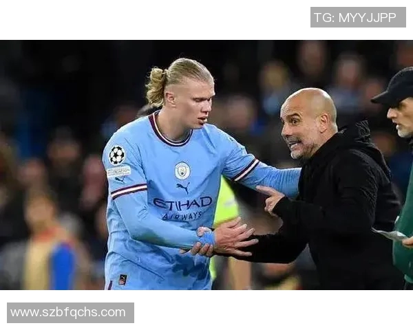 毛子模仿足球明星的精彩瞬间与幽默表演引发球迷热议